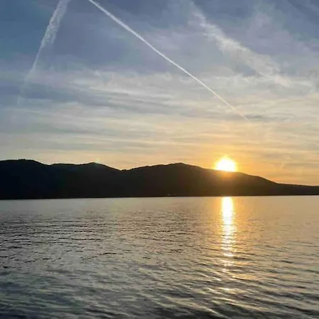 See- Und Bergblick In Bestlage Am Tegernsee