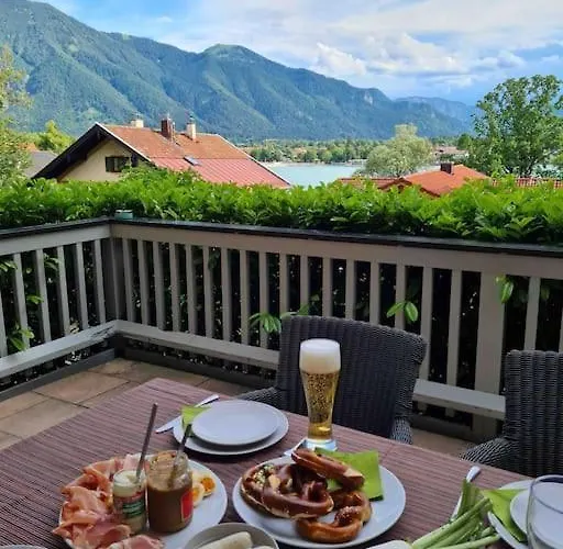 See- Und Bergblick In Bestlage Am